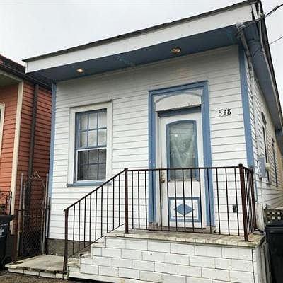 1st image of 838 Deslonde St