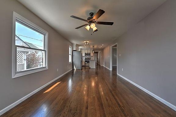 3rd image of 1608 Jefferson Ave