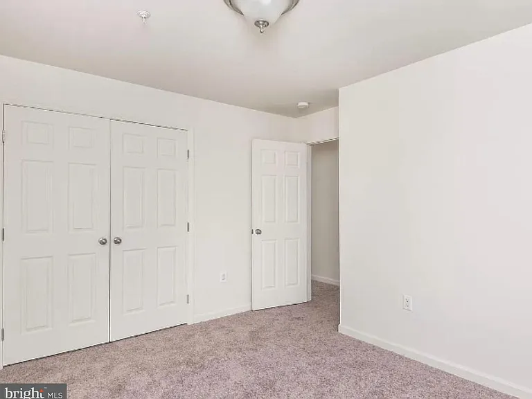 5235 Crowson Ave #6 — Photo 6