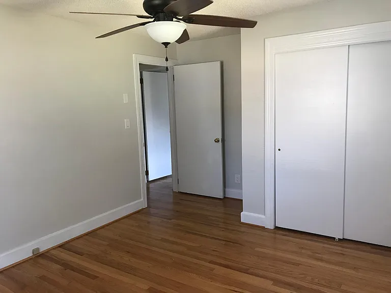 2702 Crockett Dr — Photo 41