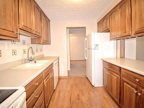 5th image of 500 Brunswick Dr