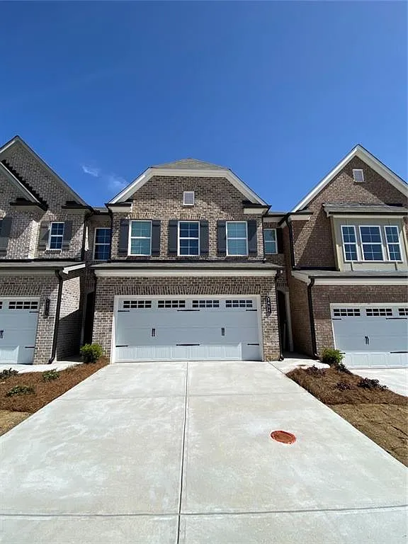 3 bed, 3.0 bath, 1988 sqft, $2,350 — Photo 1