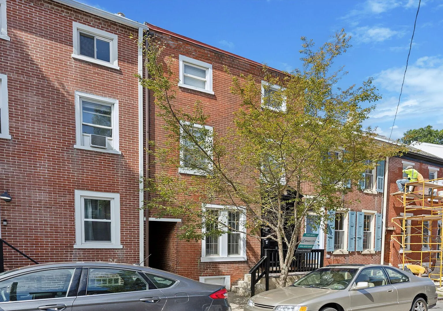 117 E Miner St — Photo 1