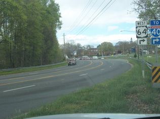 605 W Fleming Dr, Morganton, NC 28655