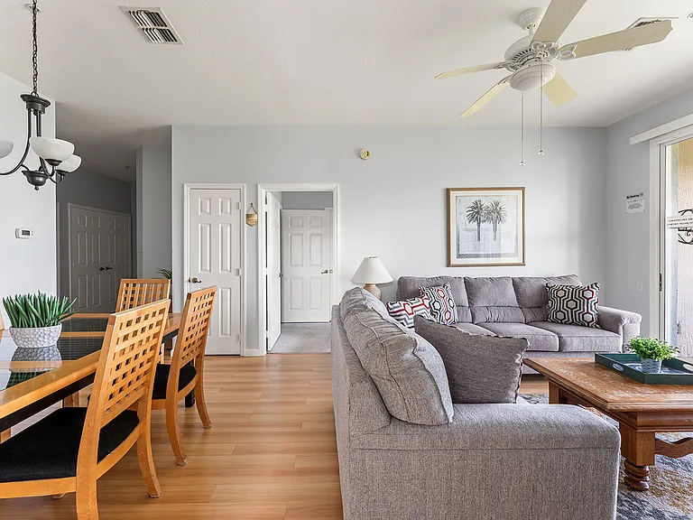 8102 Princess Palm Ln #305 — Photo 13