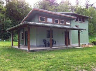 6944 Humphrey Rd, Clinton, WA 98236