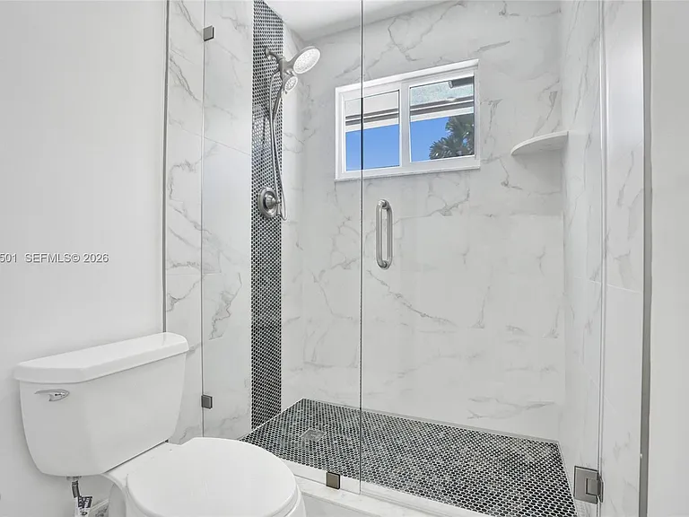 4024 Frances Dr — Photo 38