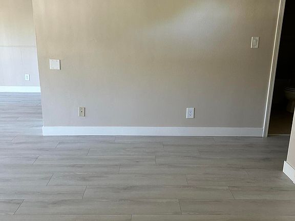 4th image of 1142 Landsburn Cir