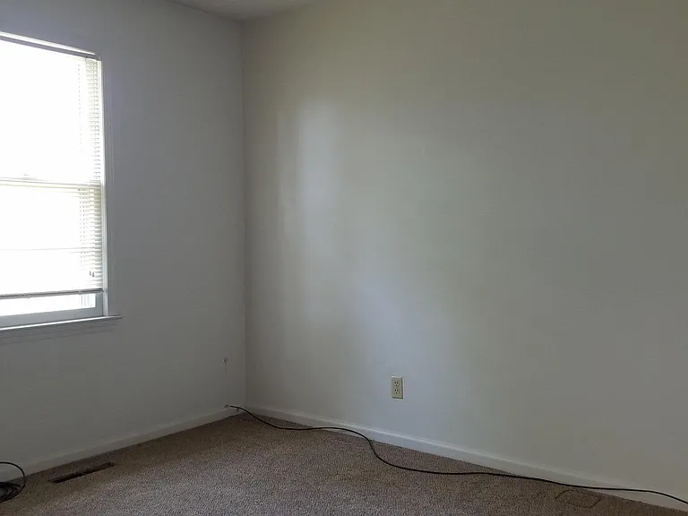 861 Whitworth Cir — Photo 16