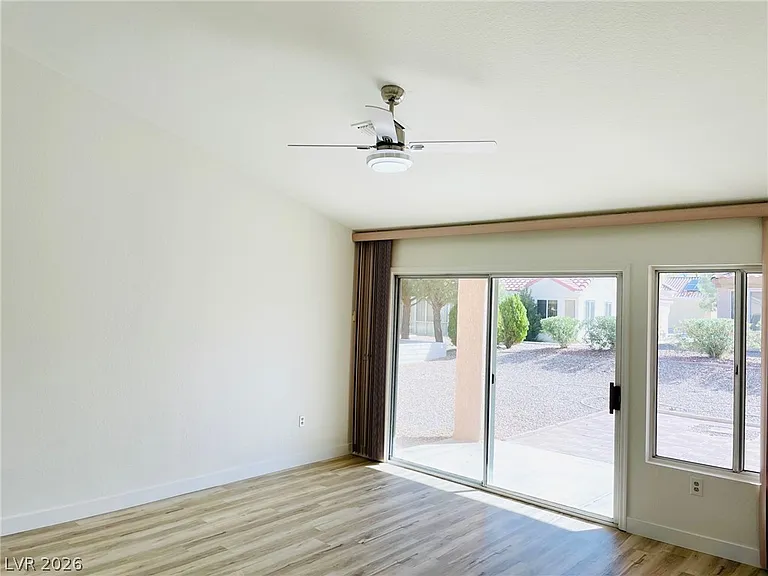 8905 Pennystone Ave — Photo 6