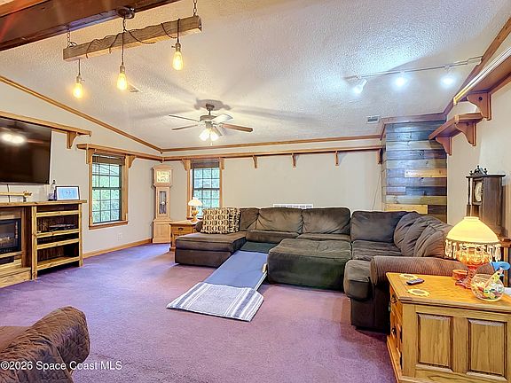 3rd image of 9385 Concord Rd