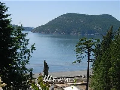 4212 Marine Drive photo 1