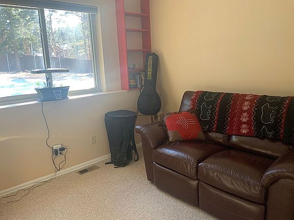 5th image of 705 Red Feather Ln