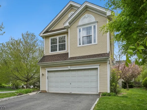 1 Smoke House Ct, Readington Twp., NJ 08889