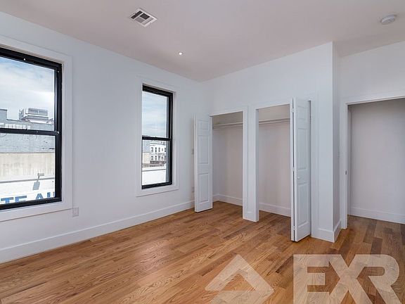 4th image of 363 Knickerbocker Ave #3RR