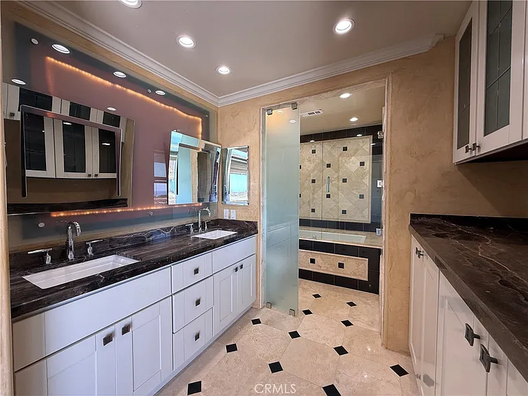 18 Odyssey Ct #116 — Photo 23