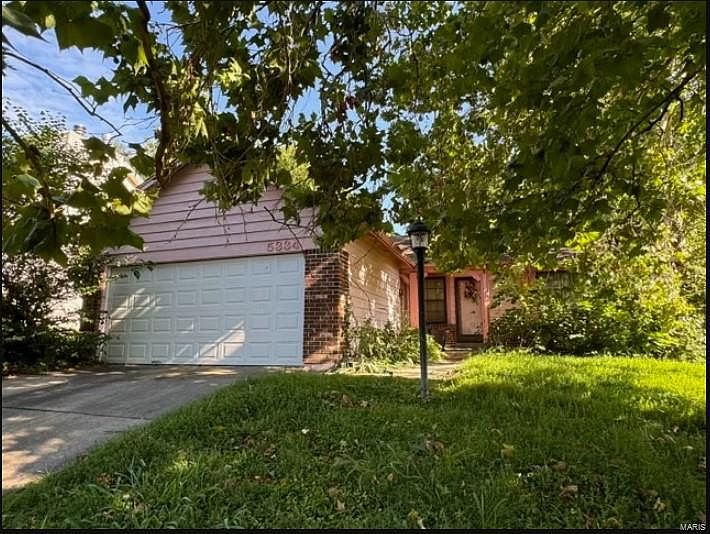 1st image of 5334 Trailview Dr