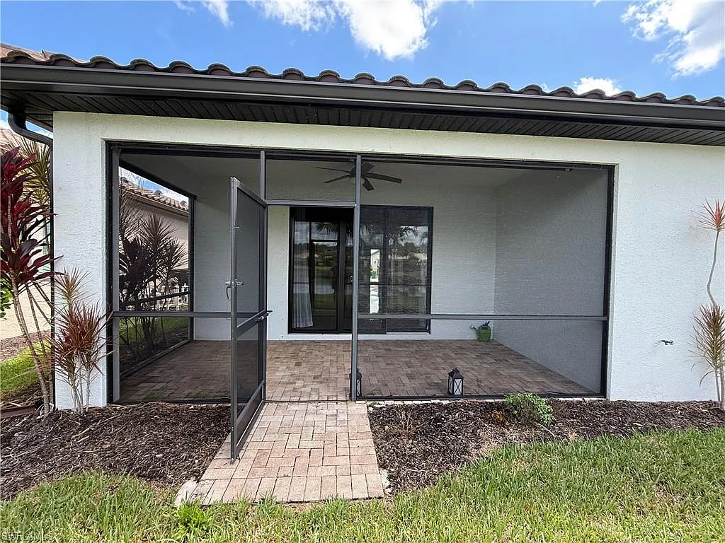 4 bed, 3.0 bath, 2032 sqft, $3,800 — Photo 4
