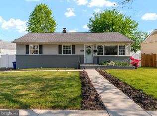 1815 Wycliffe Rd, Parkville, MD 21234