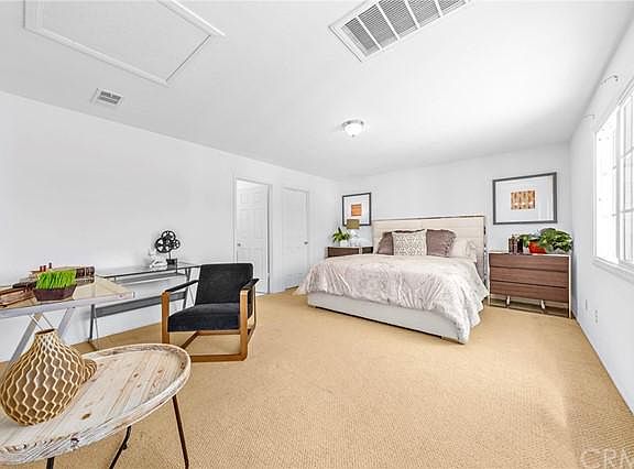 5th image of 5330 Temple City Blvd