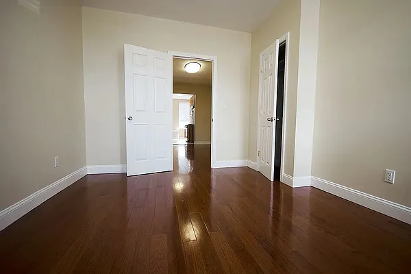 Rented by MySpaceNYC | media 6