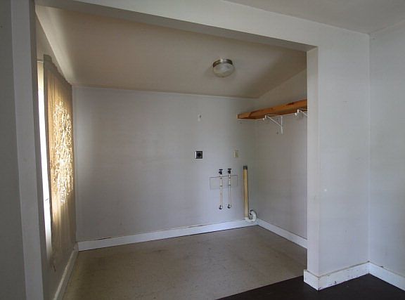 2nd image of 1512 Division Ave