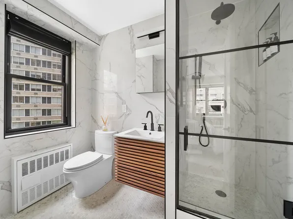400 East 54th Street 5F image 8 of 9