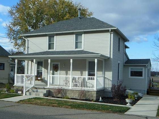 1st image of 314 E Lutz Ave