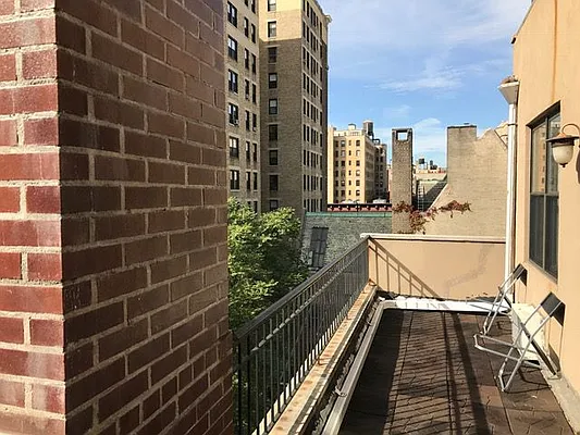 Rented by Easy Rental LLC | media 72