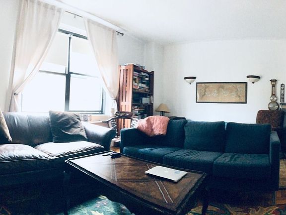 3rd image of 50 Plaza St E APT 3A