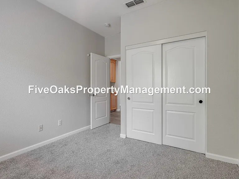 2242 Zittel Dr — Photo 18