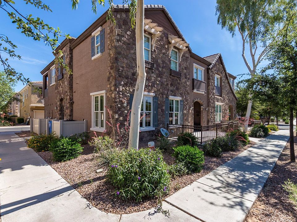 1st image of 4727 E Red Oak Ln Unit 101