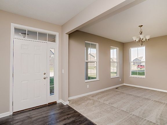 2nd image of 7723 Rosemont