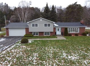 28 Chester Dr, Wicklow, NB E7L 3V4