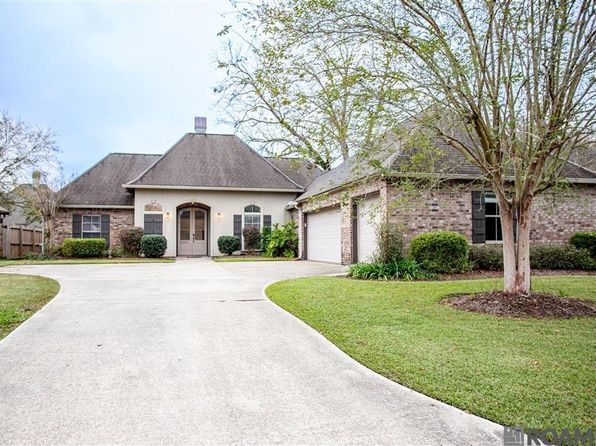 12437 Old Millstone Dr, Geismar, LA 70734