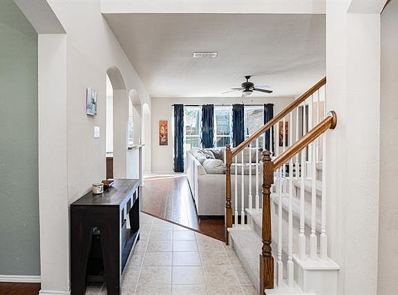 4th image of 1381 White Sand Dr