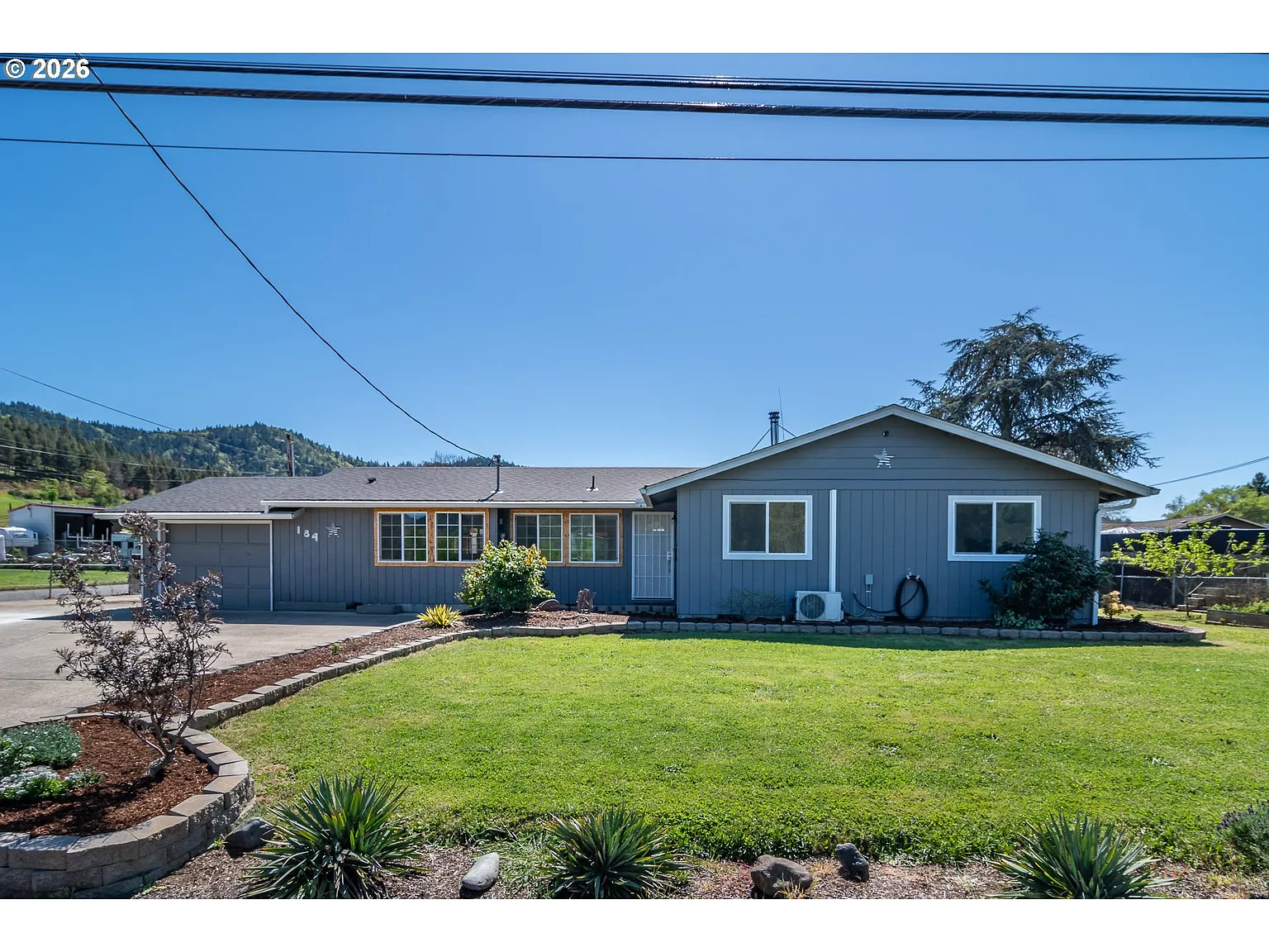 184 Chadwick Ln photo 1