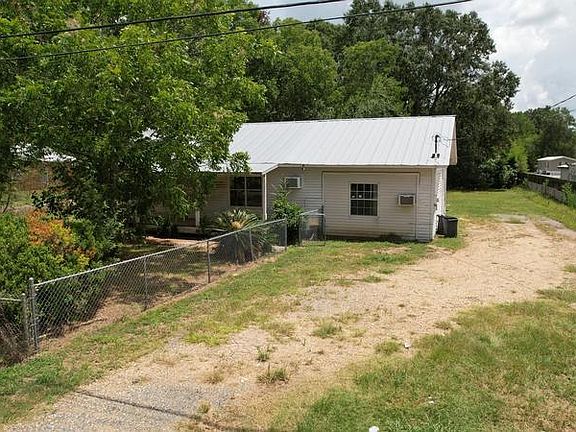 2nd image of 307 Ernest St