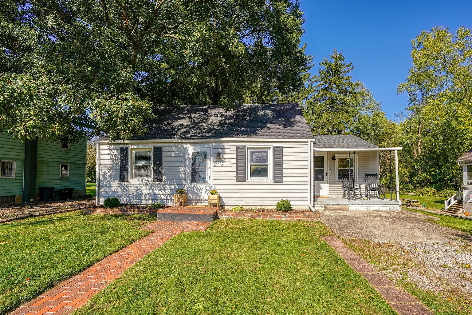 734 Blacklick St photo 1
