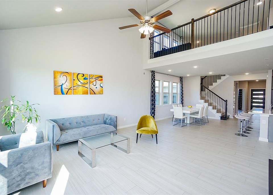1st image of 19034 Whitehaven Bend Ln