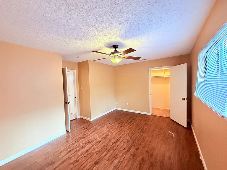 6503 Columbia Oaks Ct — Photo 16