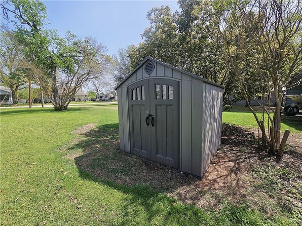 1100 Tyler, Groesbeck, TX 76642