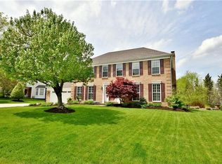 1057 Lakemont Dr, Bridgeville, PA
