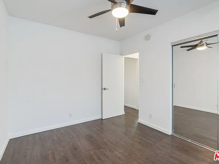 1301 S Saltair Ave #2 — Photo 8