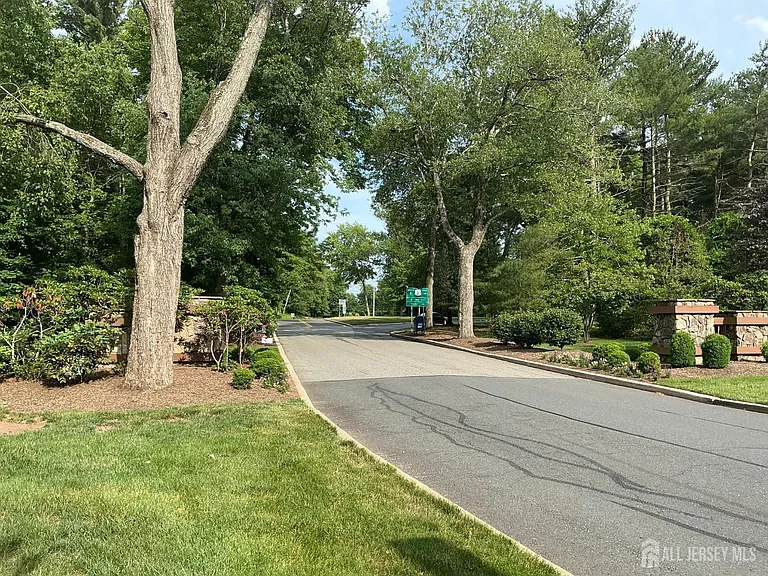 1306 Sayre Dr — Photo 12