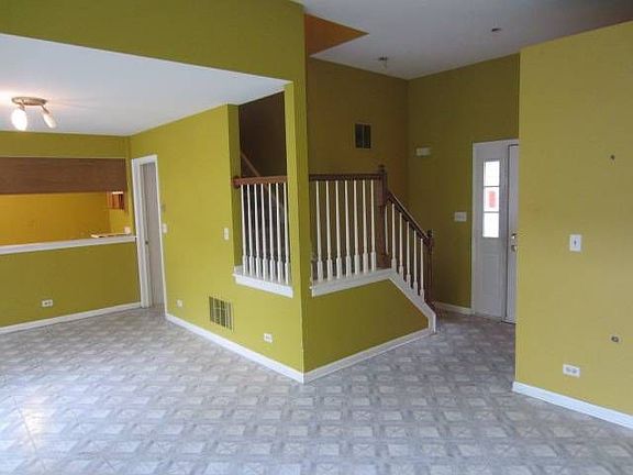 5th image of 2420 Aspen Dr