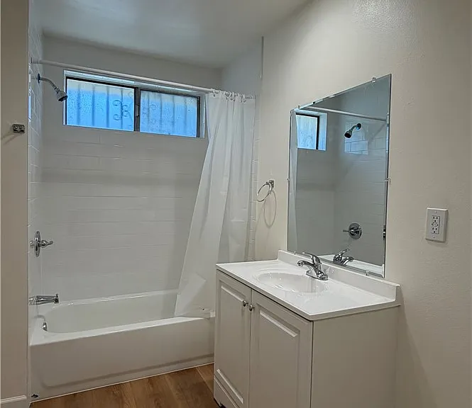 303 N New Ave #C — Photo 8