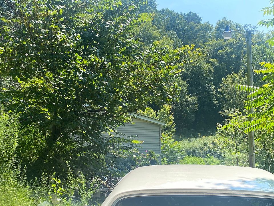 136 Hembree Ln, Caryville, TN 37714 Zillow