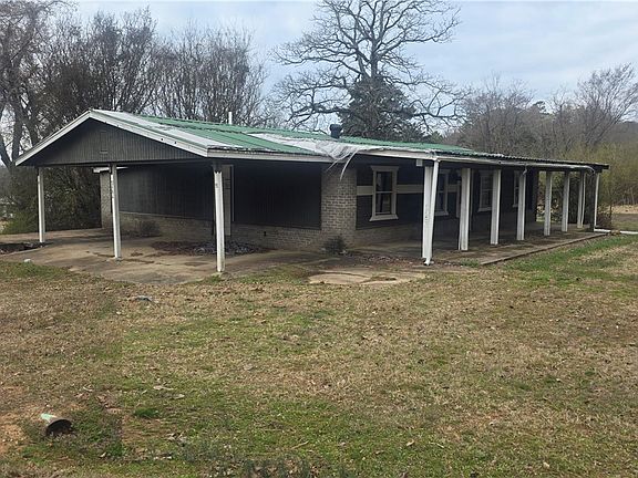 2nd image of 161 S Hughes Rd