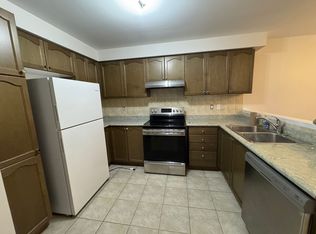 111 Rollingwood Dr #2, Brampton, ON L6Y5P9